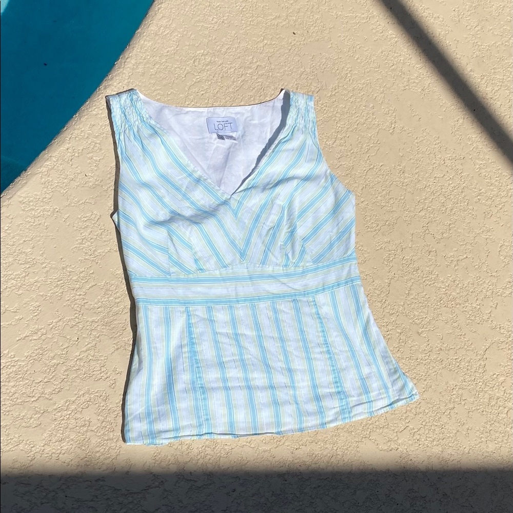 Ann Taylor LOFT top